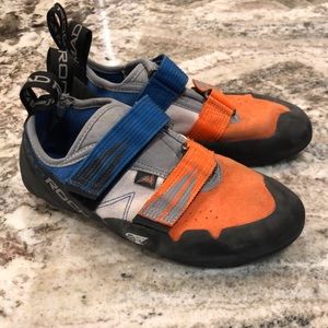 Youth Rock Climbing Shoes